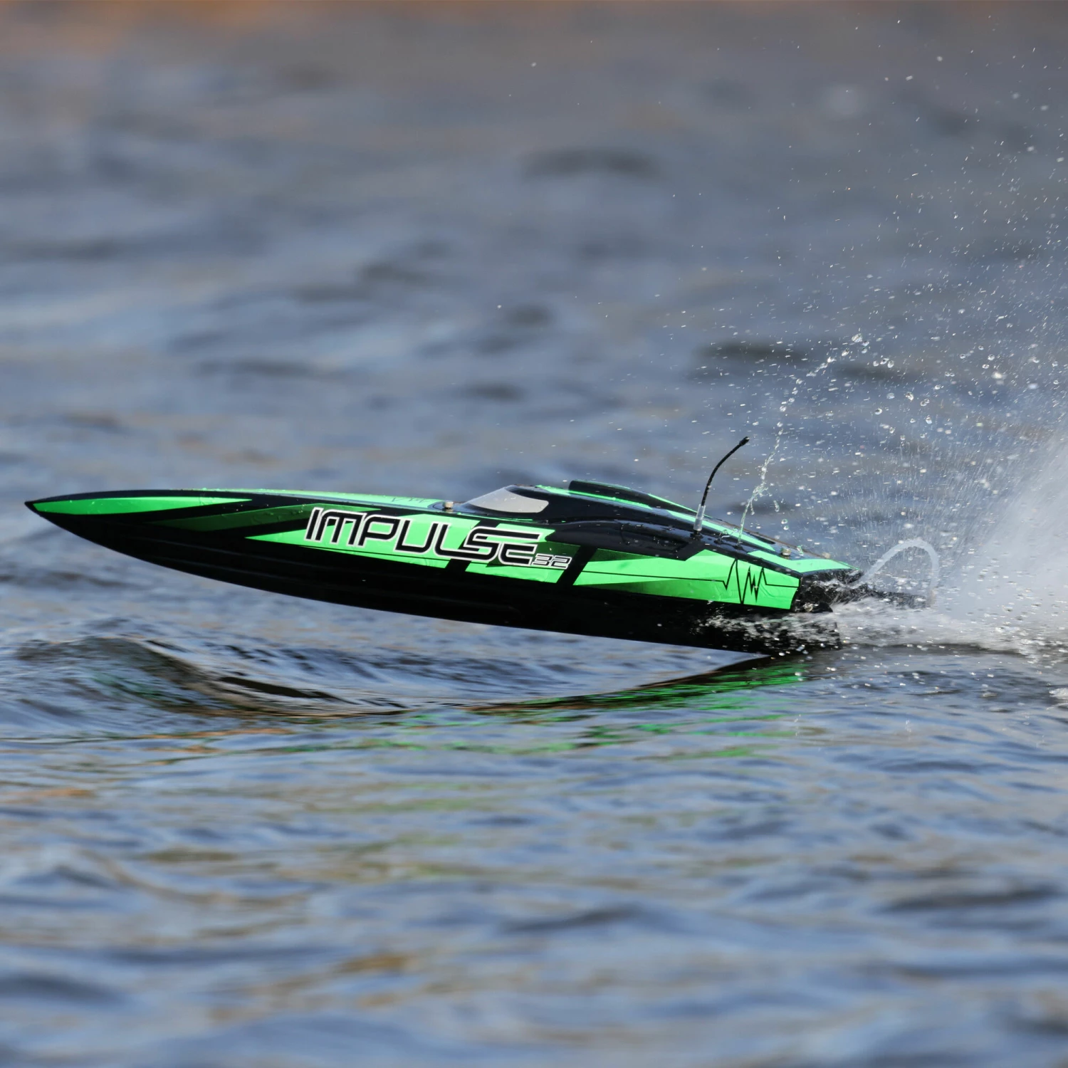 Cheapest 🎁 Pro Boat Impulse 32" Brushless Deep-V RTR with Smart, Black/Green 🤩 4 Cheapest 🎁 Pro Boat Impulse 32" Brushless Deep-V RTR with Smart, Black/Green 🤩 - Image 4